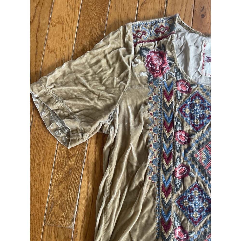JOHNNY WAS USA Gold Velvet Floral Embroidered V-Neck Tunic Top Boho Small - Picture 3 of 8